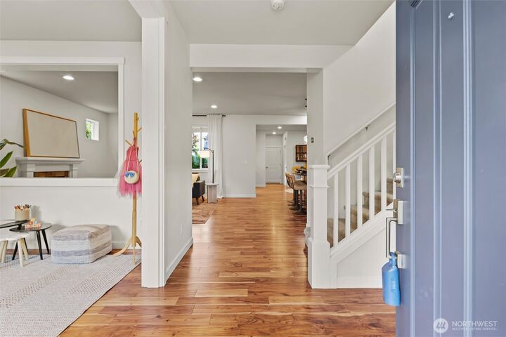 Property Photo:  9306  Nye Avenue SE  WA 98065 
