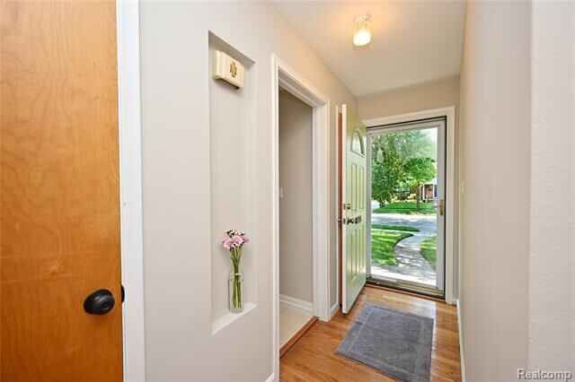 Property Photo: 2453 Windemere Road MI 48009