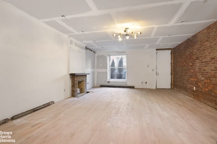 Property Photo:  2007 5th Avenue  NY 10035 