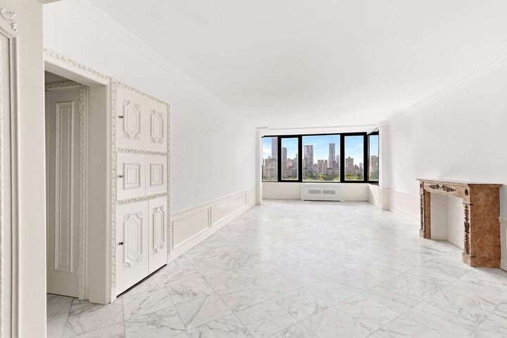 Property Photo: 860 Fifth Avenue Phj NY 10065