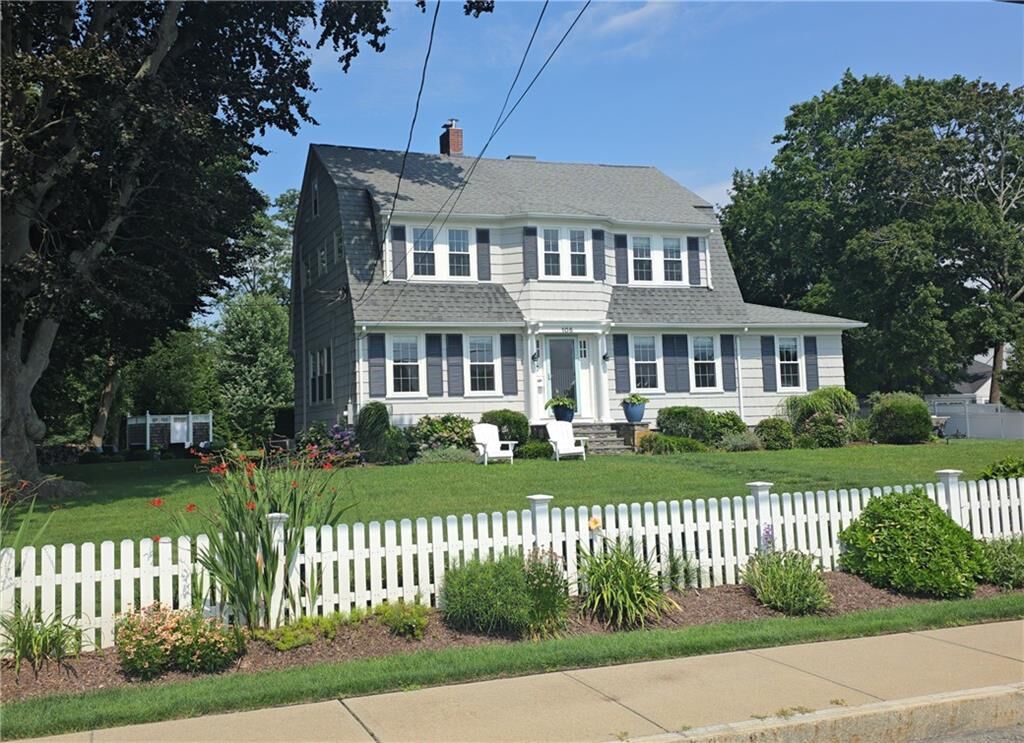 Property Photo:  105 New Meadow Road  RI 02806 