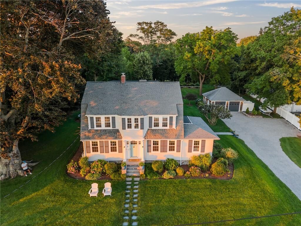 Property Photo:  105 New Meadow Road  RI 02806 
