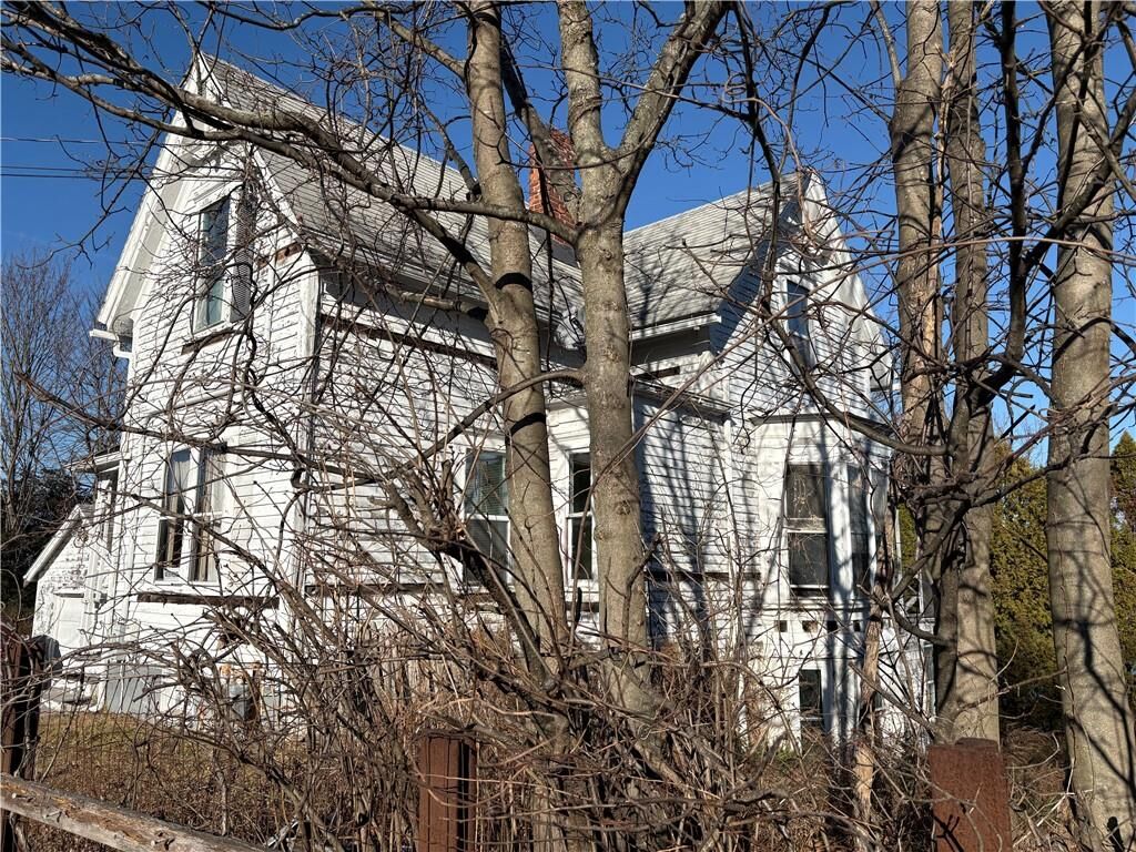 Property Photo:  351 County Road  RI 02806 