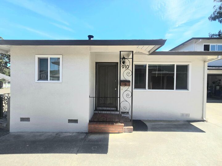 Property Photo: 910 Academy Avenue CA 94002