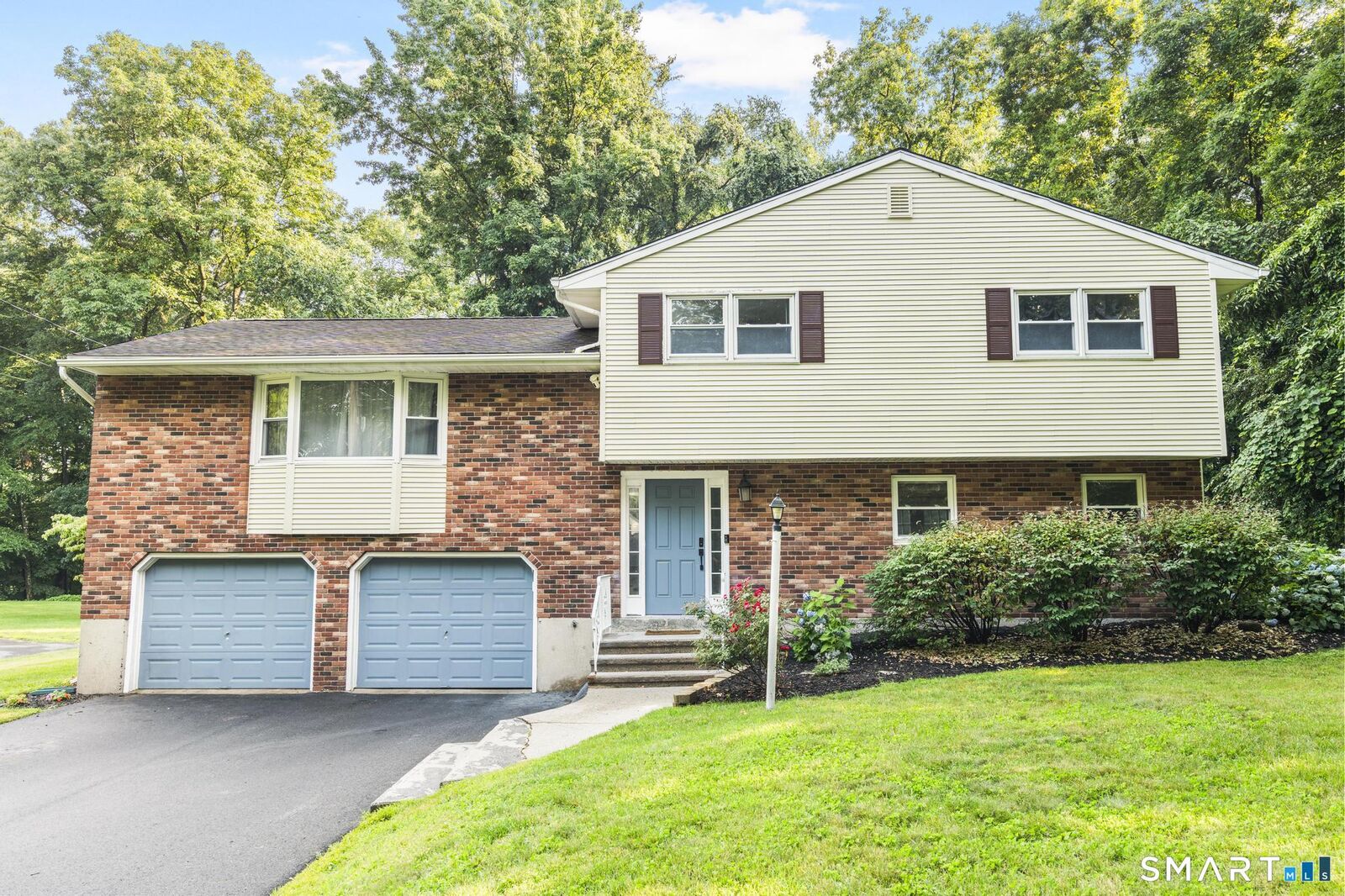 Property Photo:  1185 Highview Terrace  CT 06410 