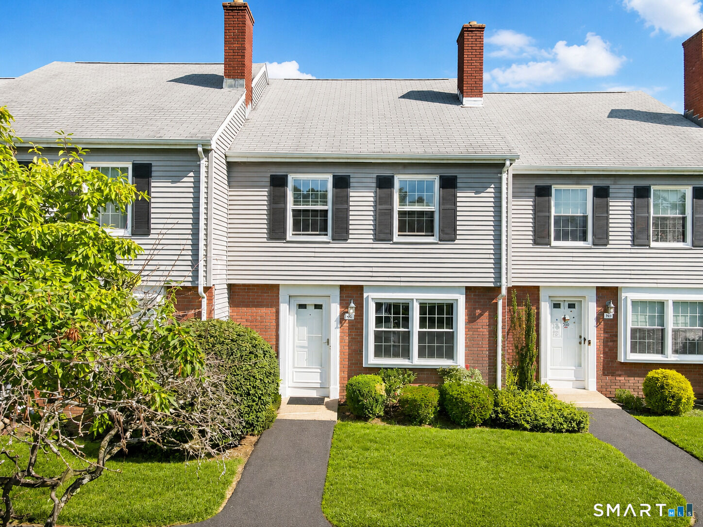 Property Photo:  8 Barrington Drive C  CT 06109 