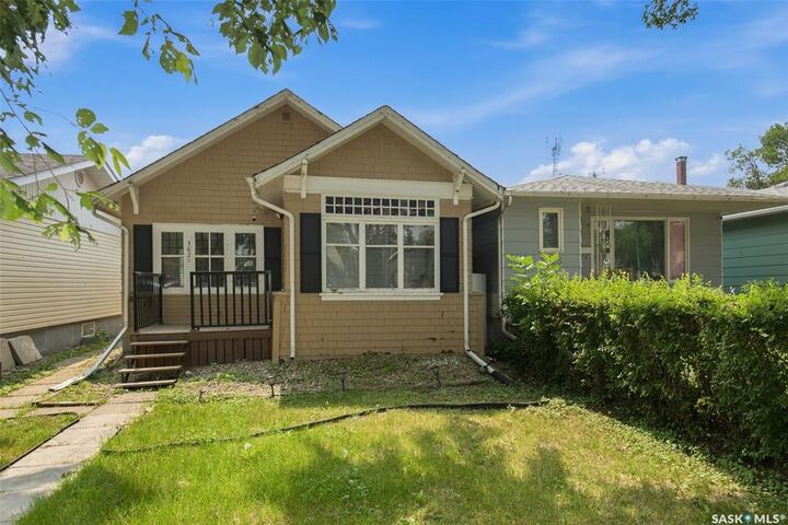Property Photo:  3621 Dewdney Avenue  SK S4T 0Z6 