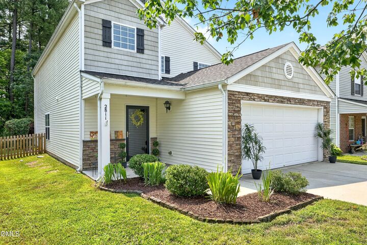 Property Photo:  2811 Skybrook Lane  NC 27703 