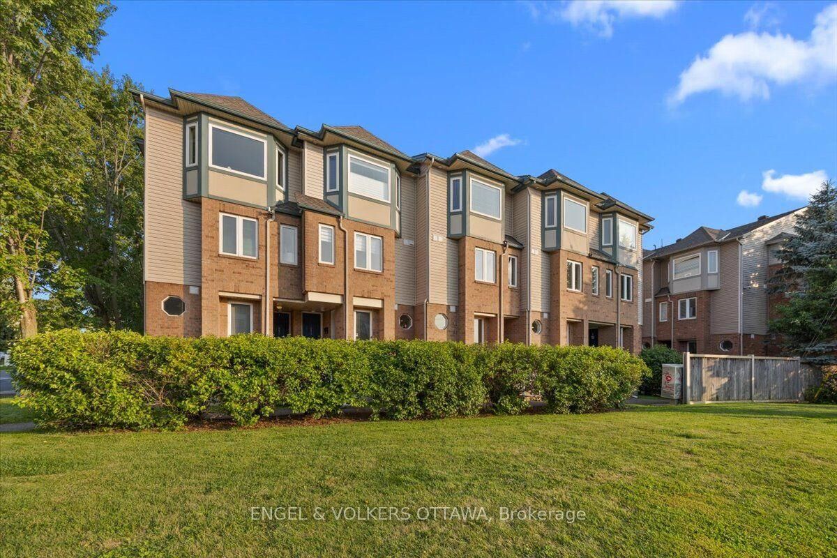 Property Photo: 2820 Baseline Road 9 ON K2H 1G9