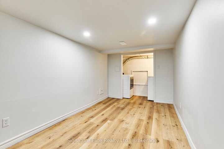 Property Photo:  363 Barton Street E 3  ON L8L 2X8 