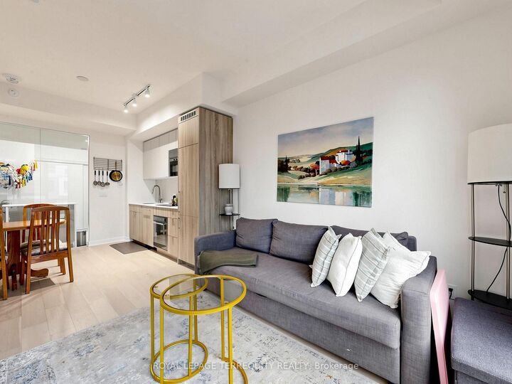 Property Photo: 840 St Clair Avenue W 612 ON M6C 0A4