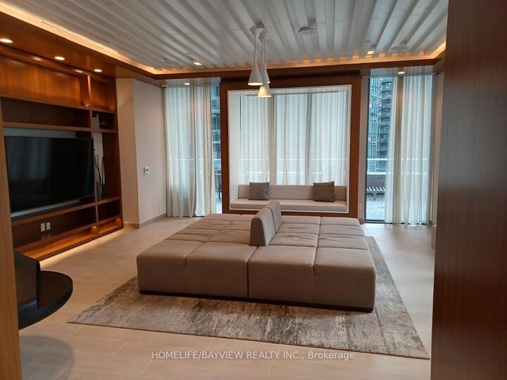 Property Photo:  70 Annie Craig Drive Mz 01  ON M8V 0G2 