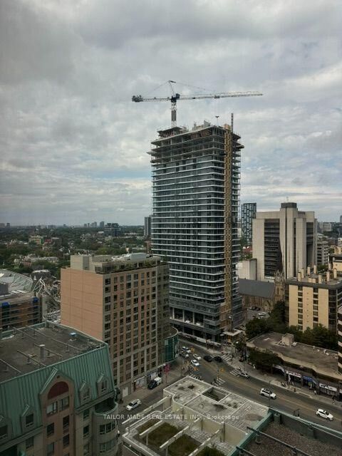 Property Photo:  238 Simcoe Street 1802  ON M5T 0E2 