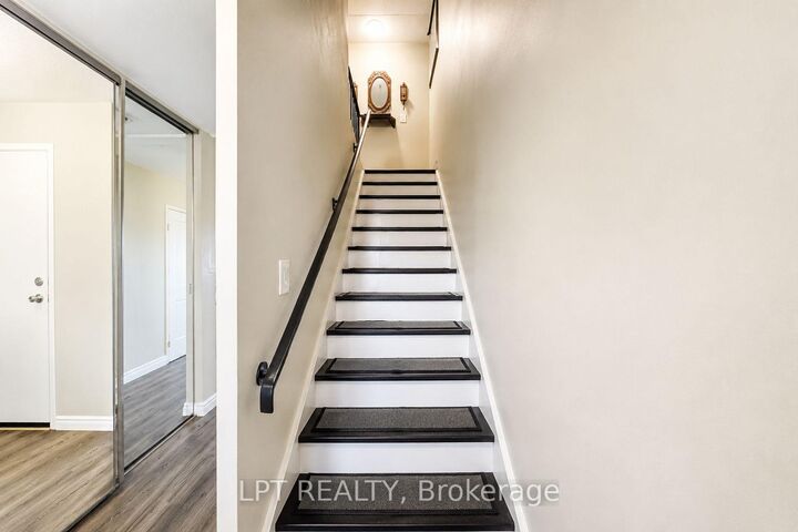 Property Photo:  350 Quigley Road 512  ON L8K 5N2 
