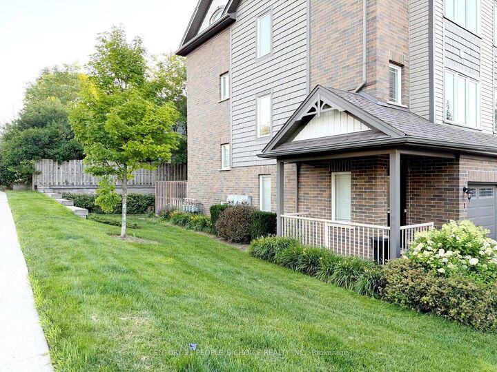 Property Photo:  12 Poplar Drive 1  ON N3C 0G4 