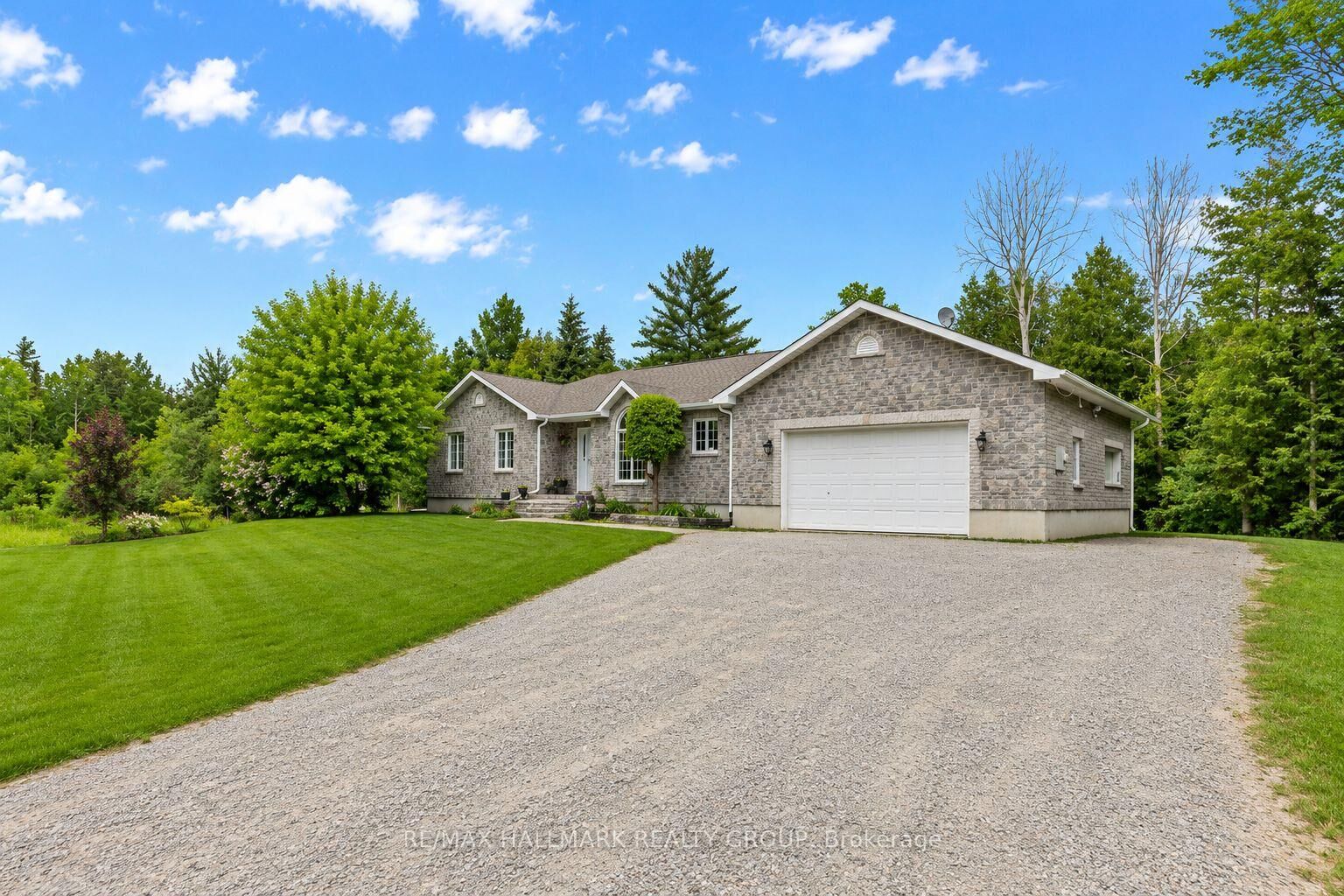 Property Photo: 520 David Manchester Road ON K0A 1L0