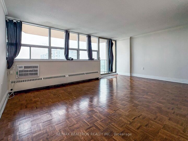 Property Photo: 5949 Yonge Street 1608 ON M2M 3V8