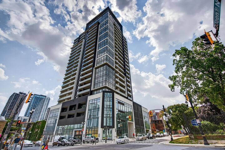 Property Photo:  15 Queen Street S 1302  ON L8P 0C6 