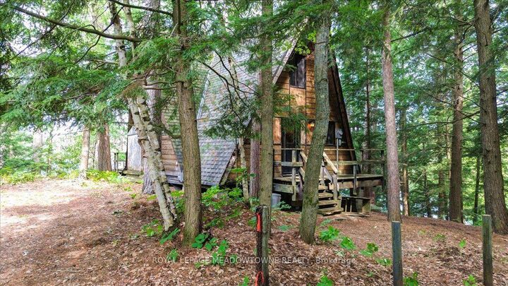 Property Photo:  49A McAllister Road  ON L8H 6K4 