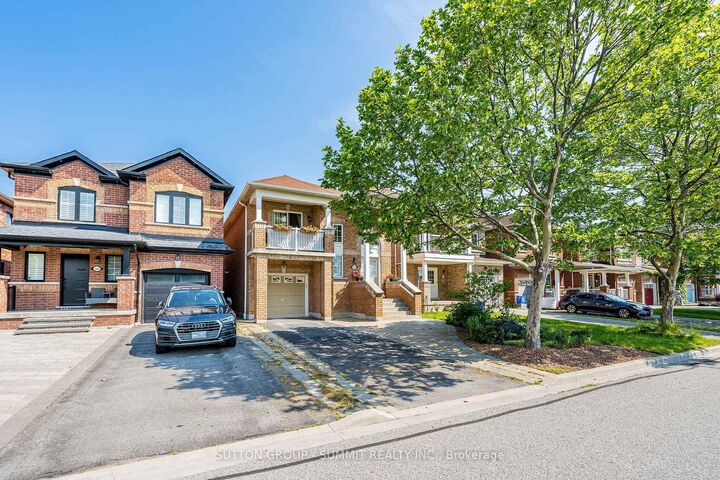 Property Photo: 139 Oceanpearl Crescent ON L1N 0C7