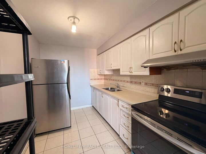 Property Photo:  100 Dundalk Drive 916  ON M1P 4V2 