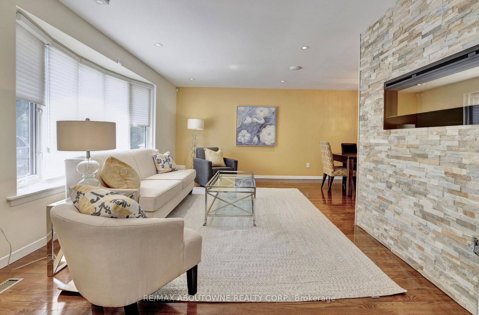 Property Photo: 497 Anthony Drive ON L6J 2K6