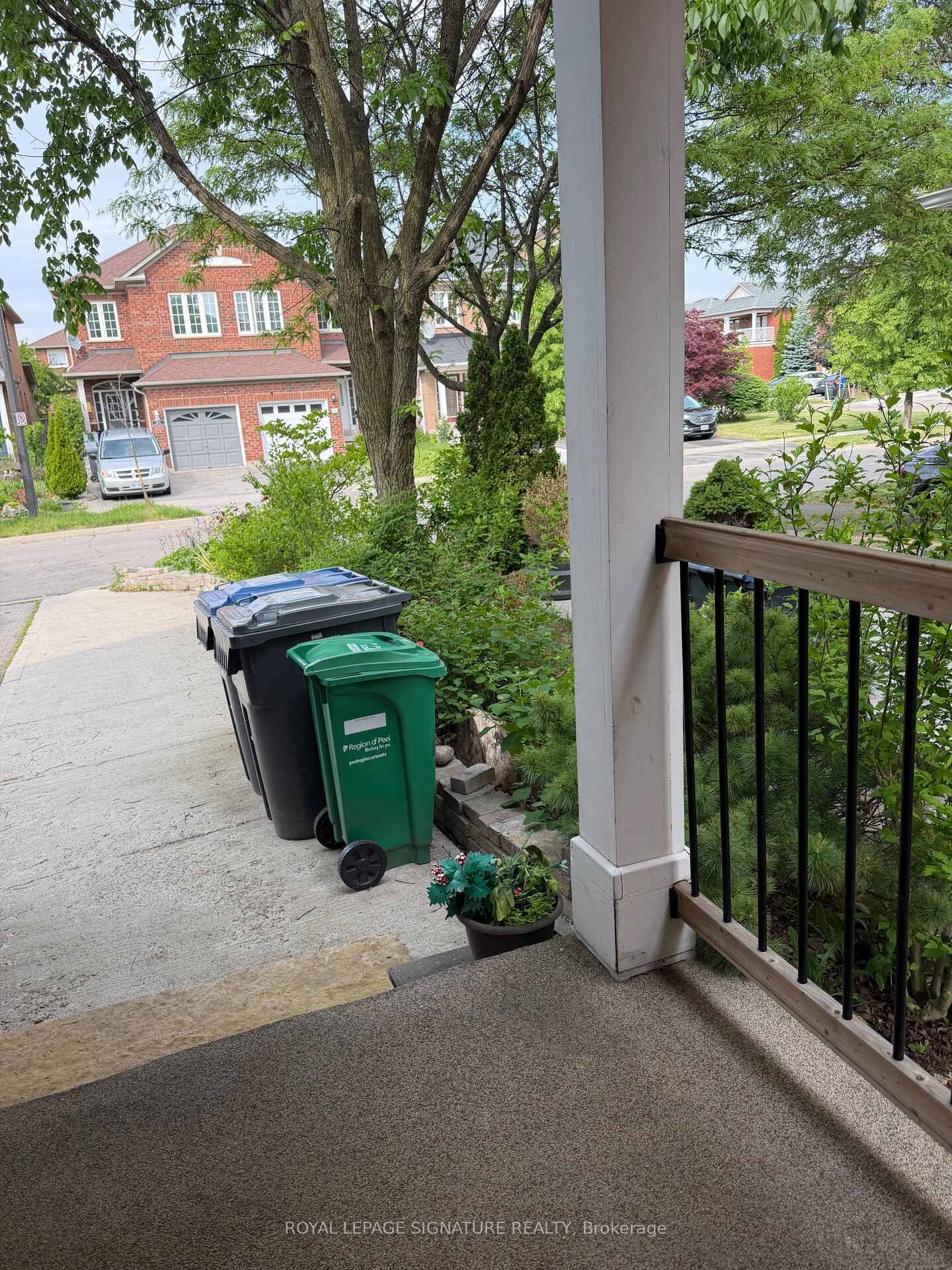 Property Photo:  920 Edinburgh Road S 7  ON N1G 5C6 