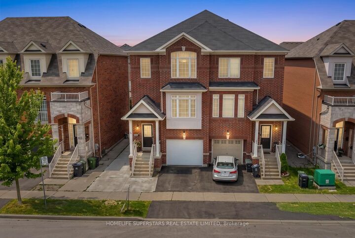 18 Mary Chapman Boulevard — photo 1