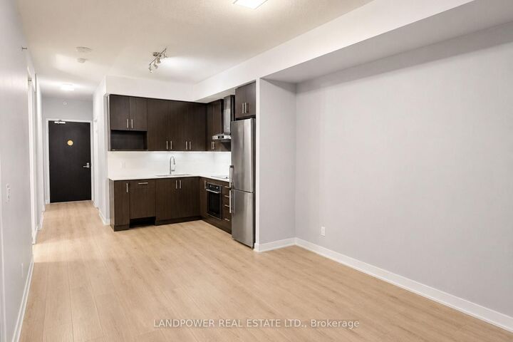 Property Photo:  195 Bonis Avenue 2102  ON M1T 0A5 