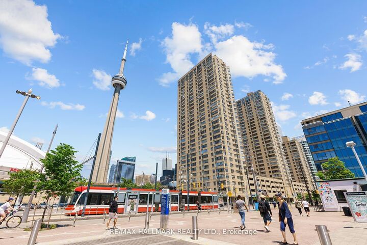 270 Queens Quay W 2903 — photo 1