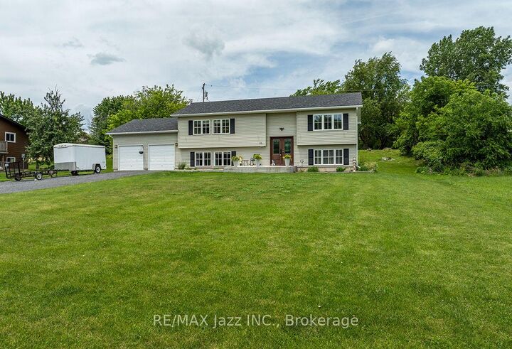 23 Bayview Drive — photo 1