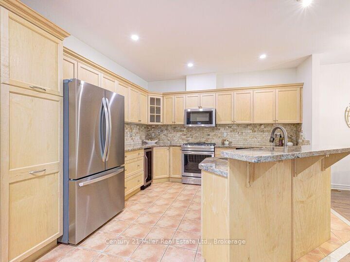 Property Photo: 1169 Dorval Drive 19 ON L6M 4V7