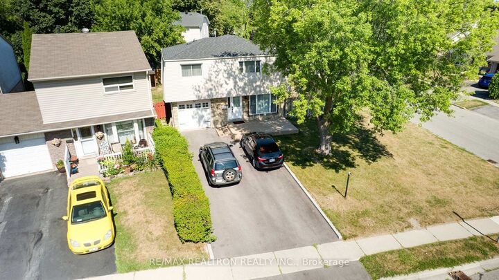 Property Photo:  1 Harrison Court  ON L1N 6E2 