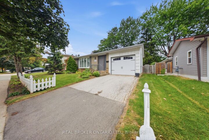 Property Photo:  3157 Palmer Drive  ON L7M 1L3 