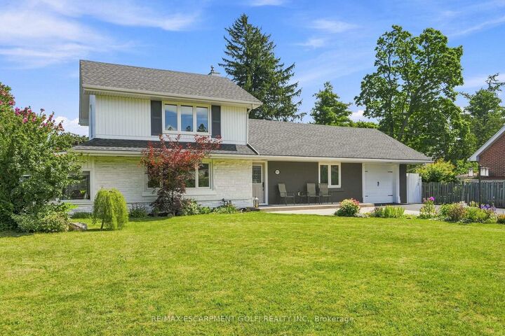 Property Photo: 937 Park Avenue W ON L7T 1N8
