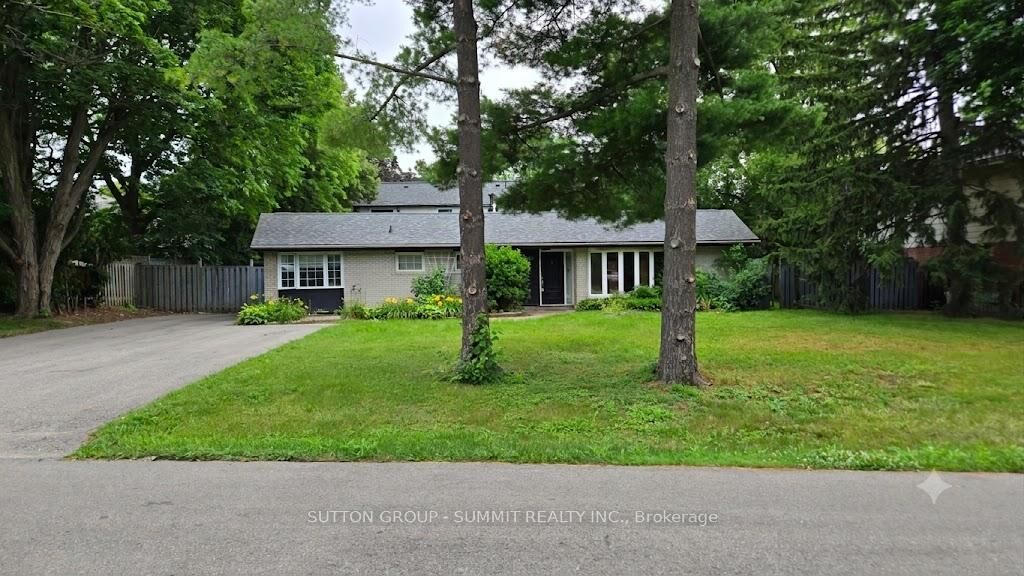 Property Photo:  1065 Bomorda Drive  ON L6H 1Y3 