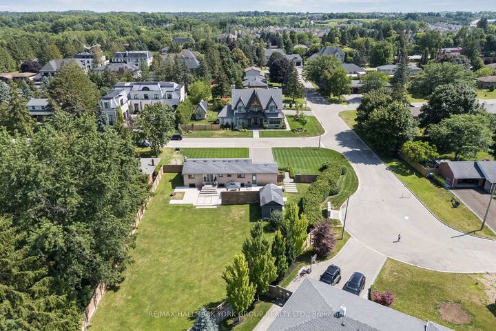 Property Photo: 256 Banner Lane ON L7B 1H2