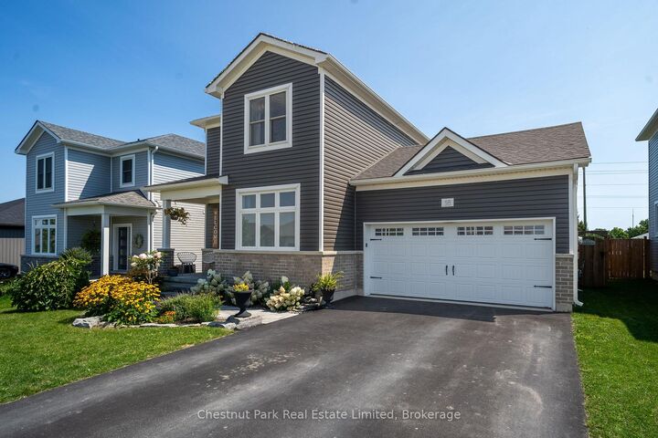 Property Photo: 18 Curtis Street ON K0K 2T0