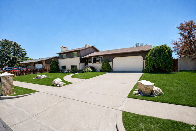 Property Photo: 683 W 2400 N UT 84041