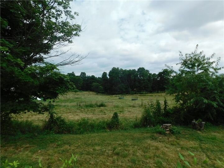 Property Photo:  44 Mack Farm Road  PA 15461 