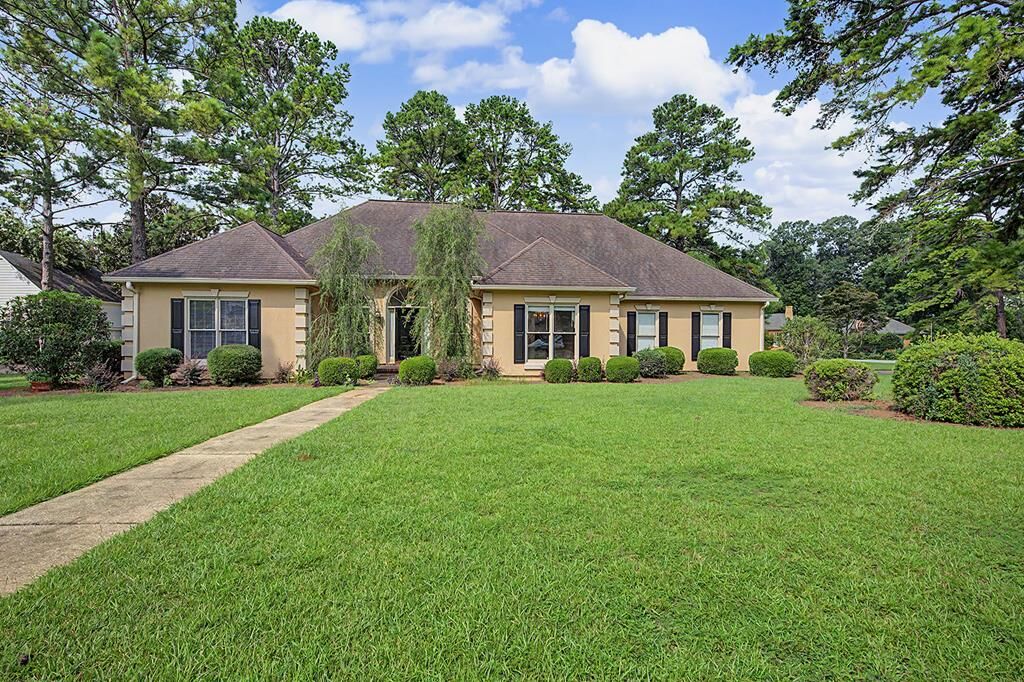 Property Photo:  2319 Golf Course Drive  GA 31721 