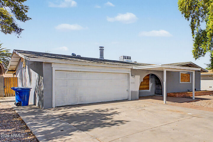 Property Photo:  1825 E La Donna Drive  AZ 85283 