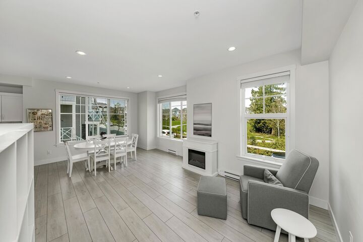 Property Photo: 21150 76A Avenue 28 BC V2Y 0V9