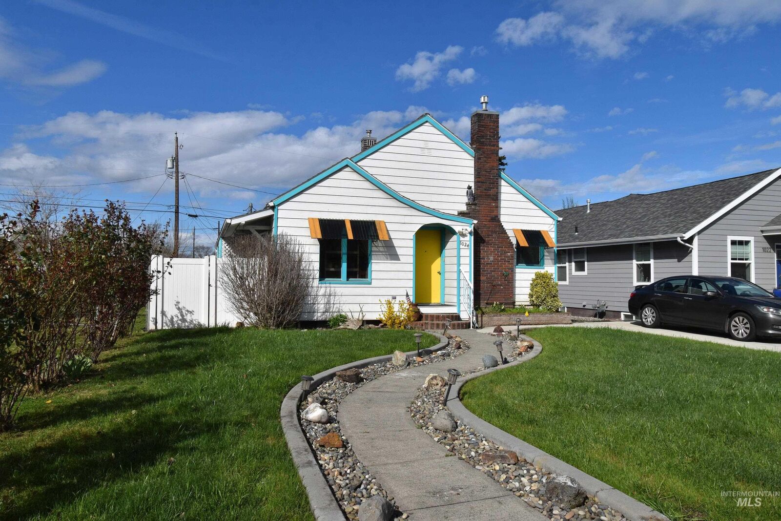 Property Photo: 1024 10th Street WA 99403