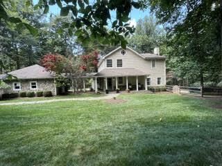 Property Photo:  328 Canterwood  VA 22066 