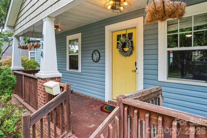 Property Photo:  114 N Turner Avenue  NC 28216 