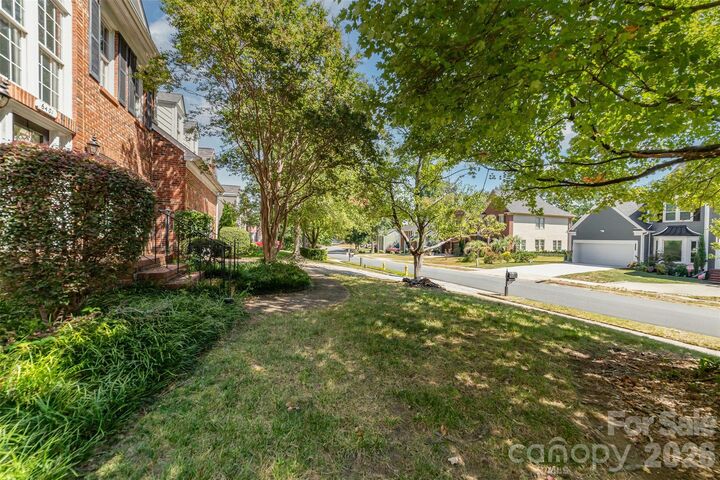 Property Photo: 6401 Morningsong Lane NC 28269