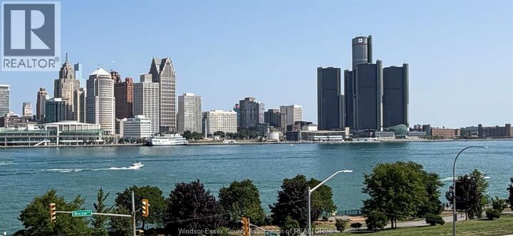 Property Photo:  515 Riverside Drive 403  ON N9A 7C3 