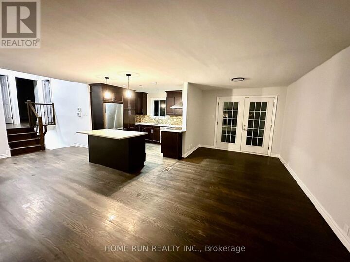 Property Photo:  71 Ashburn Drive  ON K2E 6N4 