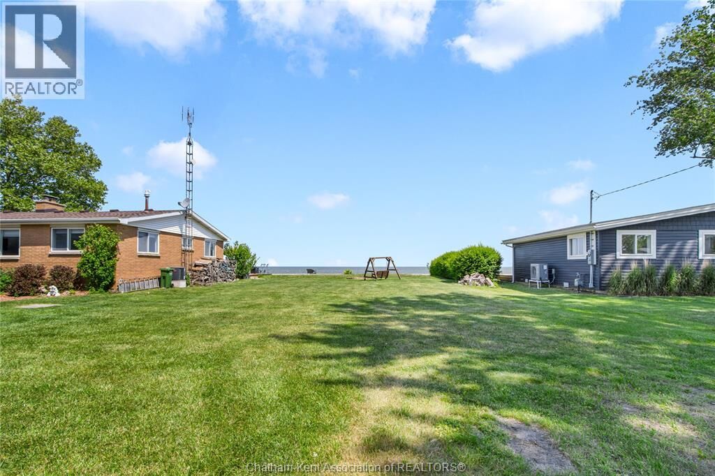 Property Photo:  85 Island Crescent  ON N0P 2L0 